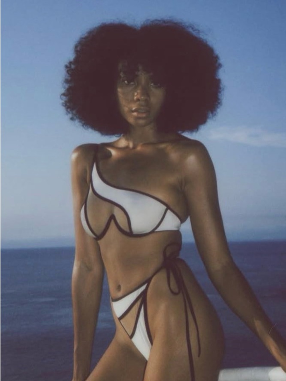 God Save Queens one- Shoulder Black-Trim mesh and White Bikini Set - Picture 12 of 12